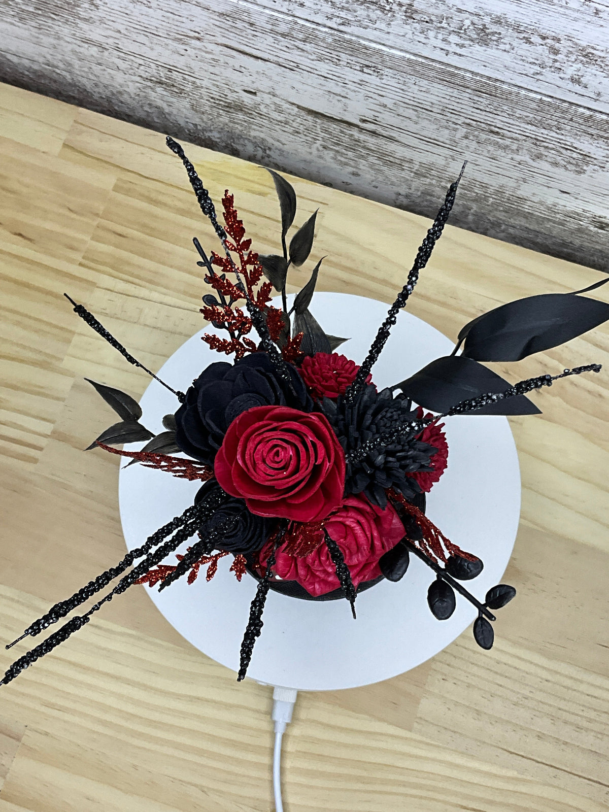 Cheshire Cat Sola Wood Flower Arrangement