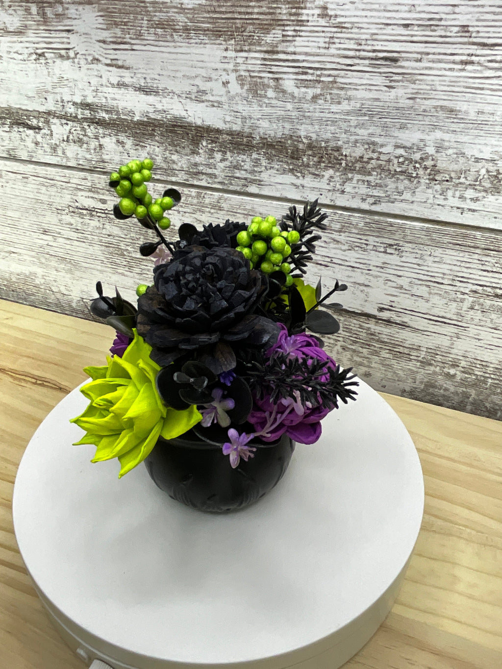 Mini Gothic Cauldron Sola Wood Flower Arrangement