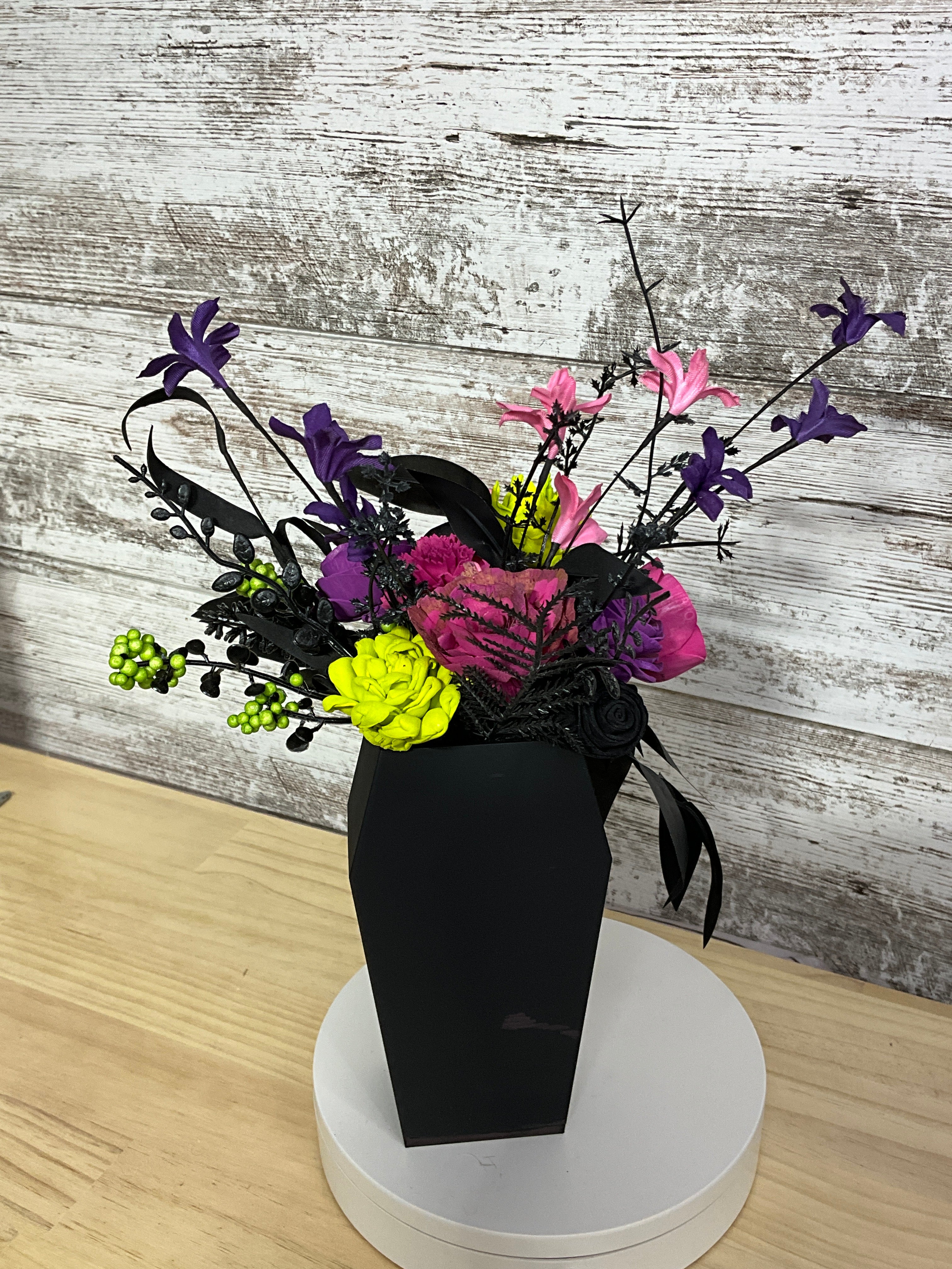 Run Little Mouse — Sola Wood Flower Arrangement
