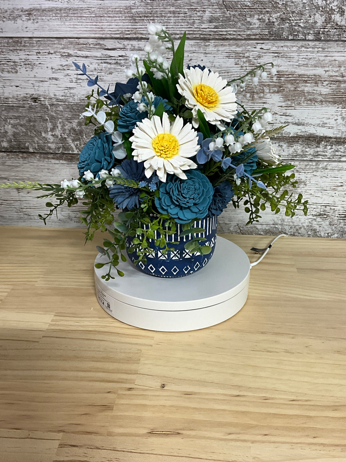 Blue Skies & Daisies – Sola Wood Flower Arrangement
