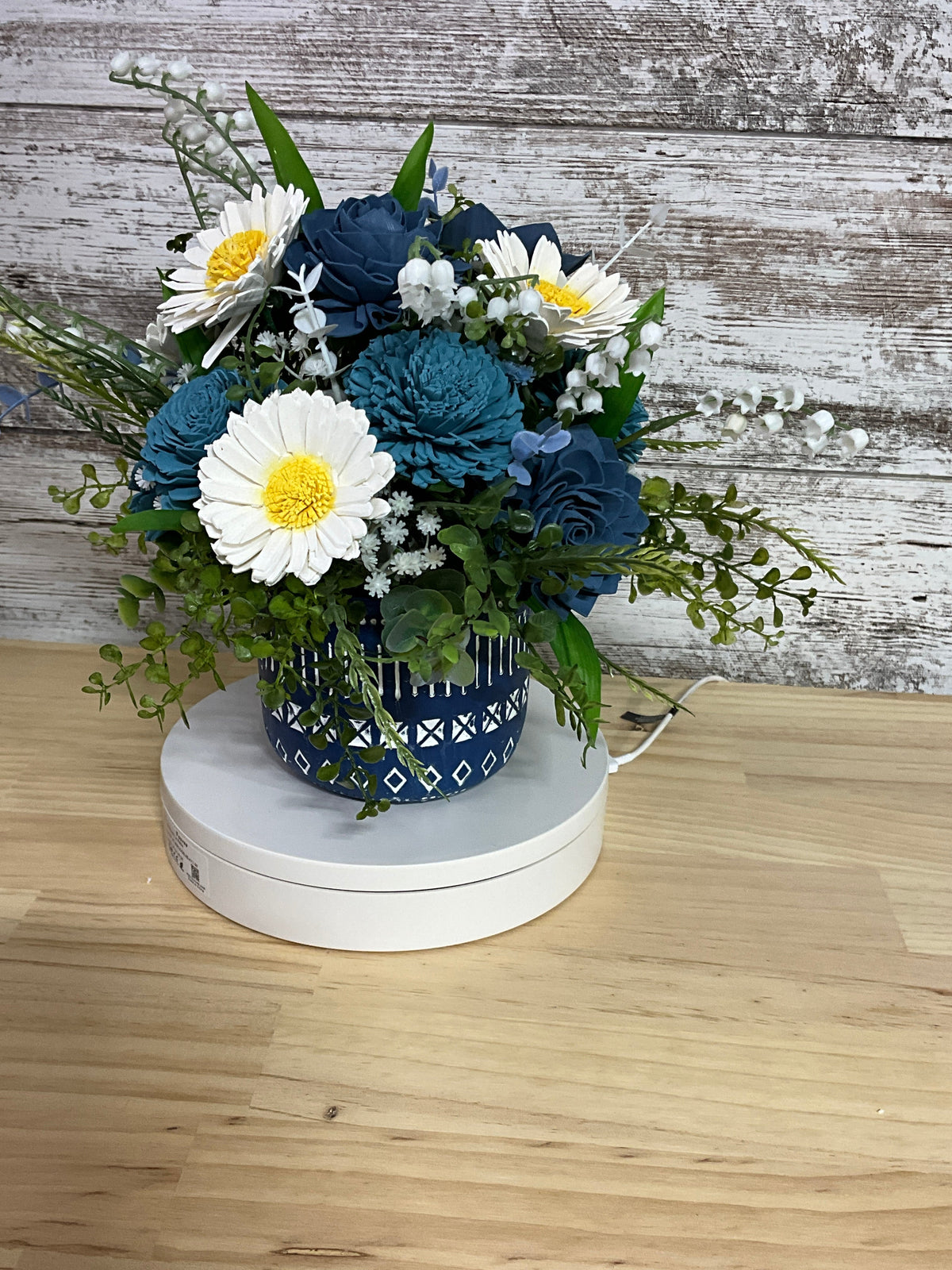 Blue Skies & Daisies – Sola Wood Flower Arrangement
